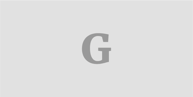 Lama vinda do rompimento das barragens na mineradora Samarco em Mariana (MG) toma as águas do Rio Doce, em Governador Valadares